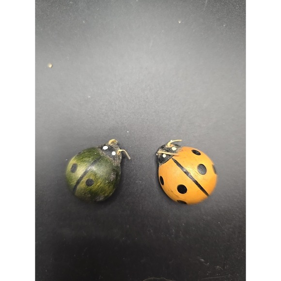 2 Vintage Wooden Lady‎ Bug Refrigerator Magnets - Picture 2 of 3